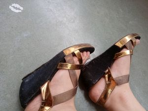 Pretty Heels 👠and Earings Combo#freeapp #likenew #lesscoins#free #beautifull