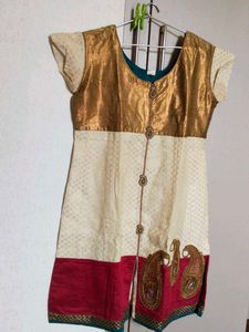 Buy 1 Get one (same cost item) Ethnic Kurta
