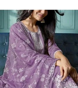Elegant Lavender Kurta Set with Dupatta