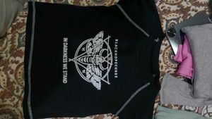Black T-Shirt "In Darkness We Stand"