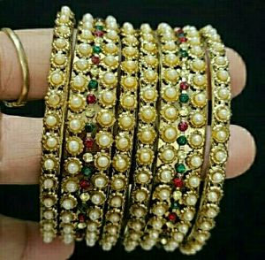 Set 2 Moti Metal Ki Chudiya &amp; Diamond Mangalsutra