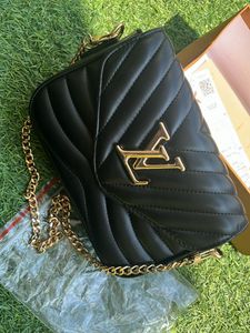 LV NEW WAVE multi -POCHETTE In Black