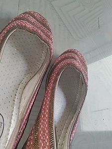 Assorted Women's Sandals &amp; Flats - 4 Pairs