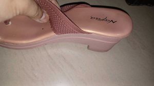 Comfortable Women's Flip-Flops