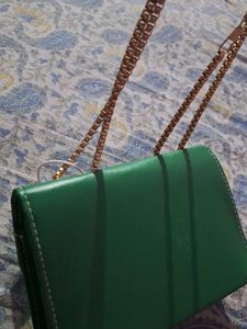 savana Green Chain Shoulder Bag