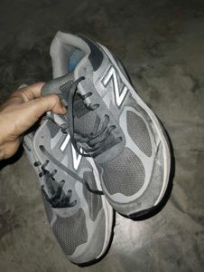 Price reduced!!!Original New Balance Gray Running