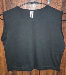 Sleeveless Black Crop Top