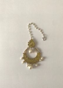 Pearl Kundan Maang Tikka