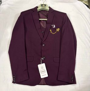 🌸 Formal Suit - New with Tags 🌸