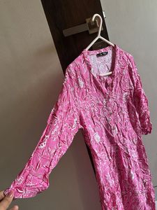 Vibrant Pink Floral Print Kurta
