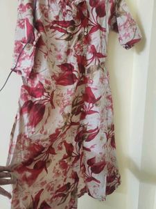 Beautiful Floral Print Kurta with front slit