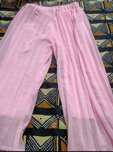 Girls pants with top 🎀🎀