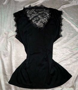 Sleeveless Black Lace Trim V-Neck Top