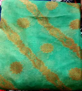 This Is A Very Beautiful Banarasi Saree