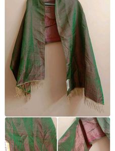 Elegant shiny Nalli silk stole/ dupatta