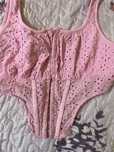 urbanic corset top🌸