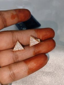 Rosegold Traingle Shape Diamond Earrings