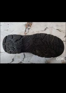 Acme Safety Shoes pls buy 😔
