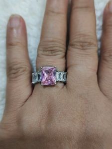 Finger Ring