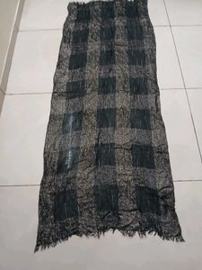 Stylish Plaid Scarf