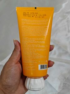 Dot &amp; Key Vitamin C Face Wash