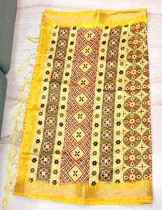 Beautiful  trendy Saree with blouse p