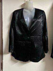 Chic Black Blazer