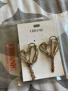 Urbanic Heart Dangle Earrings