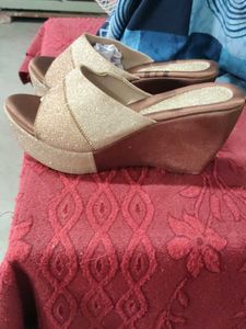 Sparkling Brown hill Sandals