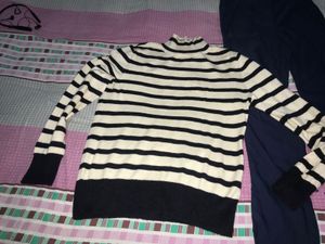 Yellow Hooded Duffle Coat get sweater free