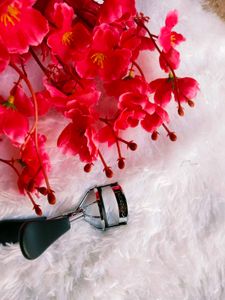FACE CANADA Eyelash Curler