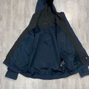 Uniqlo Modern Navy Utility Mountain Parka