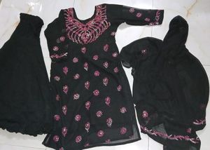 Black Embroidered Salwar Kameez