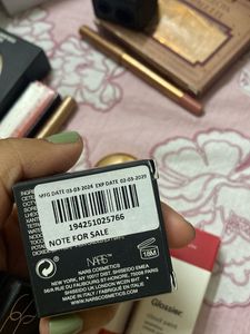 NARS mini translucent powder