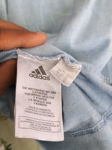 ADIDAS T-shirt