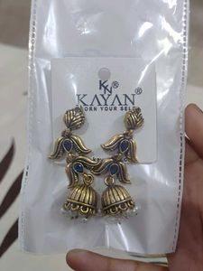 Kayan Jhumka Earrings - Elegant Gold Tone