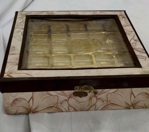 A SET OF 3 WOODEN PACKING TRAYS