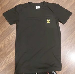Women's Black T-Shirt and Pants Set