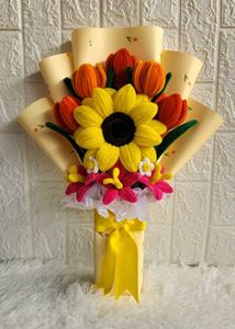 pipe cleaners sunflower bouquet 💐