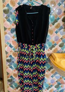 the multicoloured jumpsuitt with 2 pocketss has st