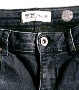 Dark blue Jeans