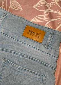 📣📣📣Light Blue Denim Jeans