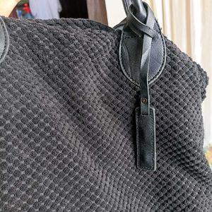 Chic Textured Black Handbag