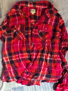 Red Plaid Button-Up Shirt💗