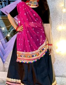 Elegant Black Lehanga Choli with Pink Dupatta