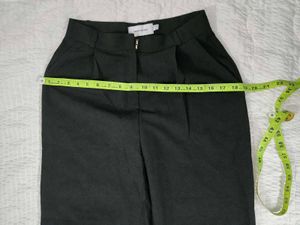 highrise Chic Black Jogger Pants waist 26