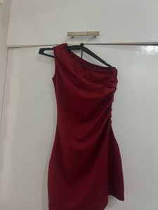 Chic One-Shoulder Ruched Dress