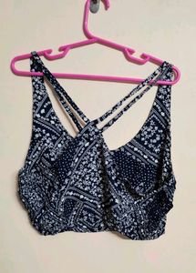 Stylish Navy &amp; White Print Crop Top