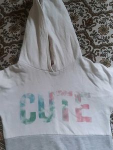 cute girls hoddy, size 3-4