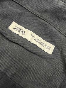 Zara Men's Black Embroidered Button-Down Shirt